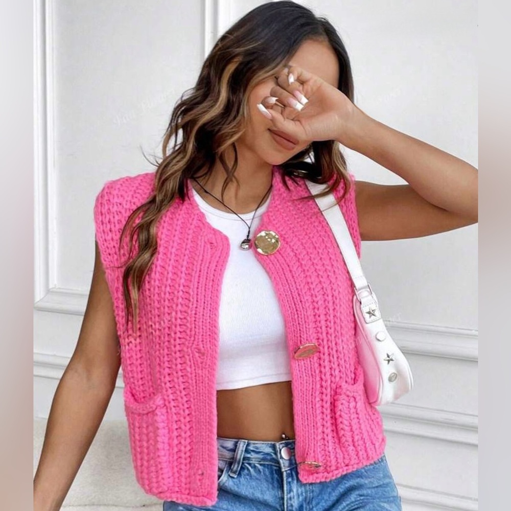 Sleeveless Chunky Knit Button Vest - Hot Pink - Picture 4 of 7